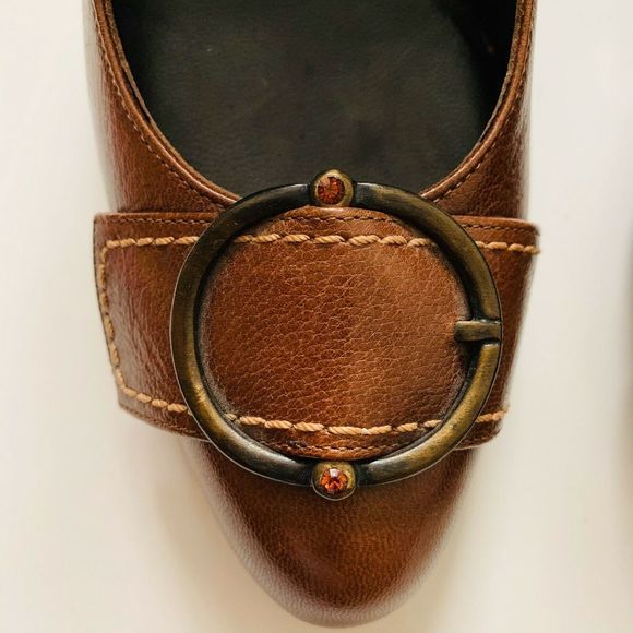 Stuwart Weitzman Rarenwob Narrow Leather Pumps - Picture 2 of 4